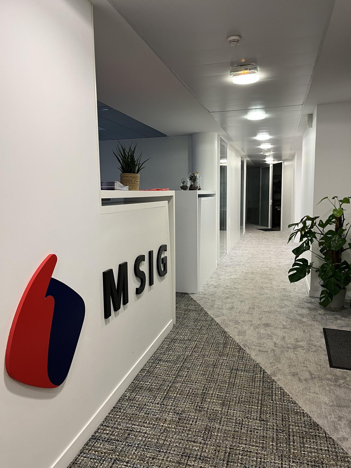 パリにある現地法人のフランス支店駐在員事務所